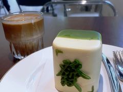 -Fridi Patisserie Cafe