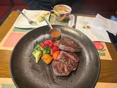 黑松露菲力牛排及香煎泰虾-安妮意大利餐厅(国贸店)