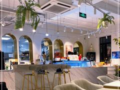 -Fridi Patisserie Cafe