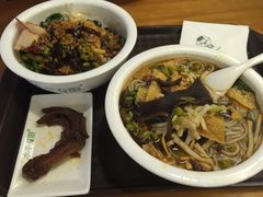 -水平有限螺蛳粉(宏达大厦店)