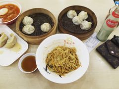 -珊珊小笼馆(仙霞路店)