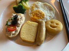 -珠海拱北口岸智选假日酒店
