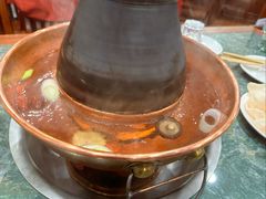 -楼外楼大刀肉传统火锅(西安大路店)