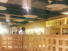 大堂-旺角里·榴莲鸡煲(兴华商场分店)