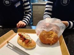 -巴黎贝甜(大宁国际商业广场店)