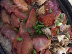 腊味拼叉烧-煲煲香快餐(南京路店)