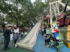 -顺德大良半月城游乐场