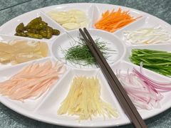 -龙悦湾酒家·八阵鱼生·渔人码头店
