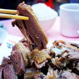 在广州发现一家隐秘在巷子里主打白切苍蝇馆子