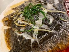 -覃记海鲜美食餐厅