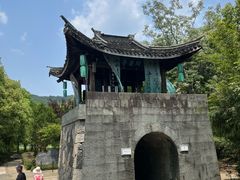 -知鱼轩