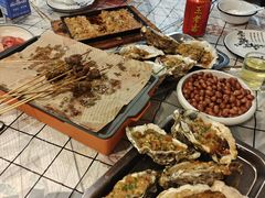 -顶峰夜宴·龙虾烧烤大排档(九江学院店)