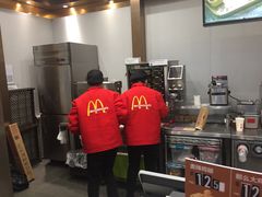 -麦当劳(郑州东高铁站店)