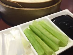 烤鸭之卷饼配菜-车之谷·汽车文化主题餐厅(汽开店)
