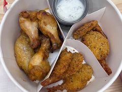 -必胜客宅急送(真北乐购店)