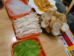 -聚汇三少·龙虾·中餐厅(莫邪路新天地店)