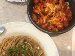 -必胜客(阿诗玛店)