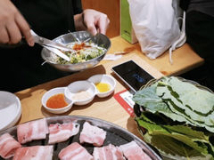 -江南猪肉商会无限续吃(弘大店)