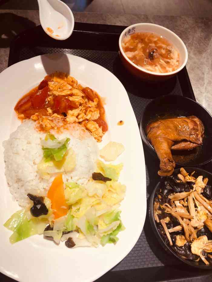 美食荟(东方新天地店)