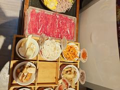 -菌自由丨野生菌火锅特色庭院餐厅(丽江古城店)