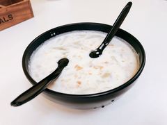 -志龙皇冠吃货椰子铺