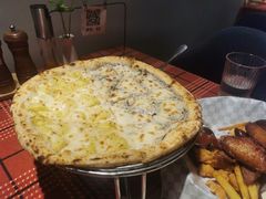 双拼披萨-Primo·丽莫意大利窑烤披萨