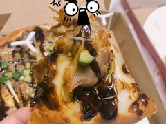 果木香风味烤鸭比萨-必胜客(松雷店)