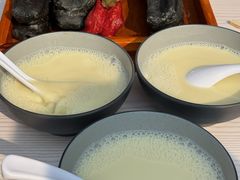 -李与白包子铺(桐梓林店)