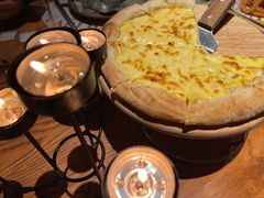 招牌榴莲披萨-长春藤咖啡(北园店)