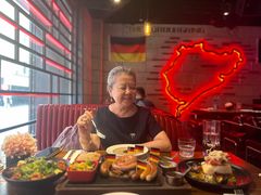 -1886德国汽车餐厅(外滩中央店)