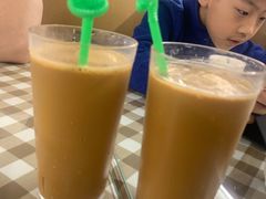 招牌丝袜奶茶-新大咀港式茶餐厅(宝山万达店)