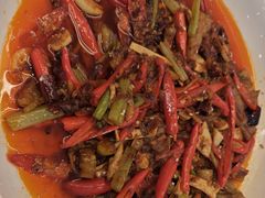 -川流不息·地道川菜·小龙虾(松东路店)