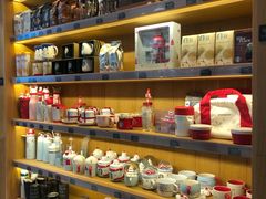 -星巴克臻选(华堂·新辰汇店)
