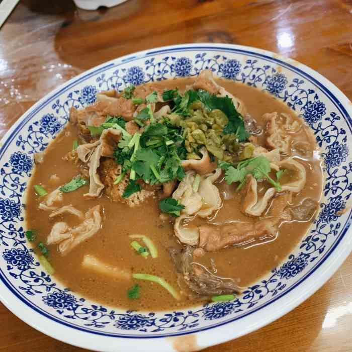杨老黑卤煮-"杨老黑开到马连道之后吃的次数明显多了,爱.