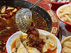 -烧哥美蛙肥肠鱼火锅·十五年社区店