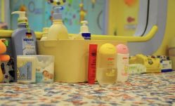 -鱼乐贝贝婴幼儿亲子水育(幸福街店)