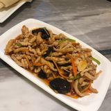 来过这经纬街的这家老昌春饼很多次了  环境还可以