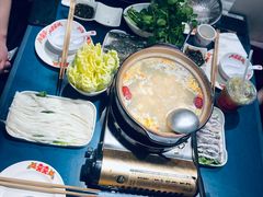 -邹开喜·小海鲜醉鸡煲·潮汕鲜切牛肉店(襄阳北路店)