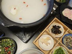 -牛牛和牛海鲜粥底火锅(长虹国际城店)
