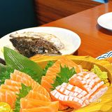 100多的三文鱼豪华全鱼大餐我给大家找到啦‼️