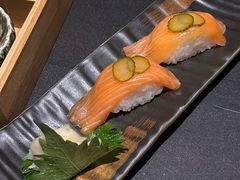 三文鱼握寿司-三喜日料(汇金广场店)