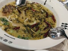 -渔语鱼酸菜鱼新川菜(来福士店)