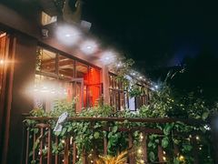 -拾光音乐餐酒吧(告庄星光夜市店)