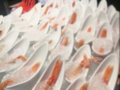 -雍容荟帝王蟹活龙虾展台自助(IFS黑金店)