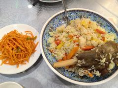 -汗腾格里·风味餐厅(新疆驻京办店)
