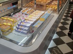 面包甜点陈列柜-味多美蛋糕(马家堡永辉店)