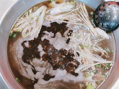 -牛小嫩串串火锅(老国贸总店)