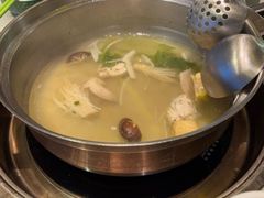 -润园四季椰子鸡火锅(海上世界店)