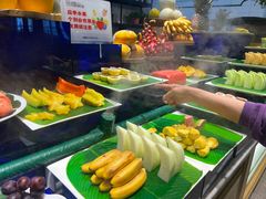 -川骄海鲜自助(王府井奥莱UP TOWN店原世界之花店)