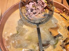 -洱火云南酸菜牛肉火锅(石景山当代商城店)